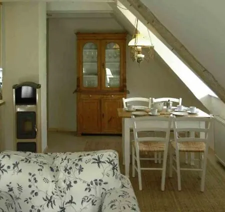 Reethaus Rosengarten - Whg Windrose - Insel Ruegen Mit Blick Auf Hiddensee Daire